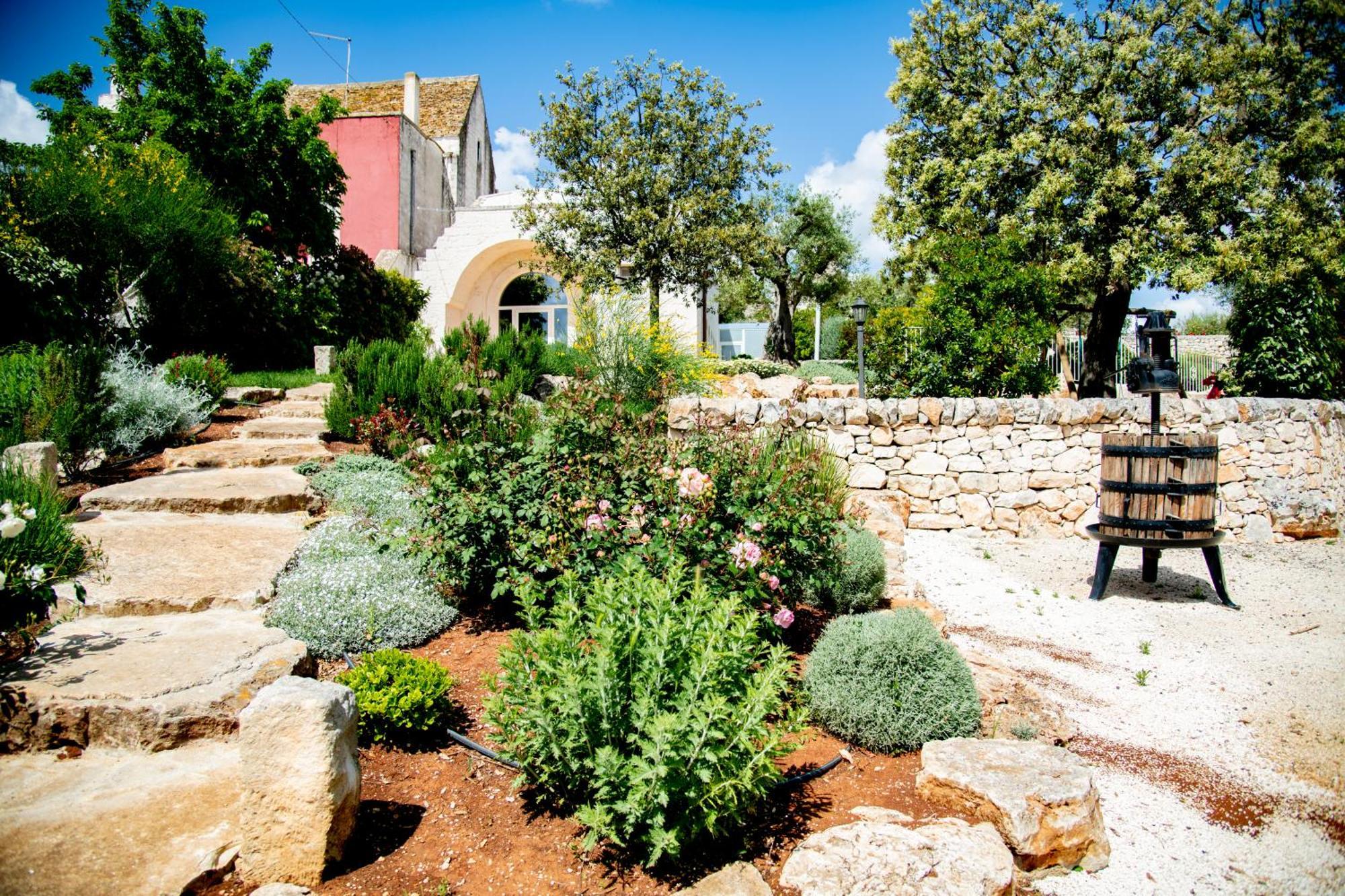 הוילה לוקורוטונדו Trulli Arco Antico מראה חיצוני תמונה