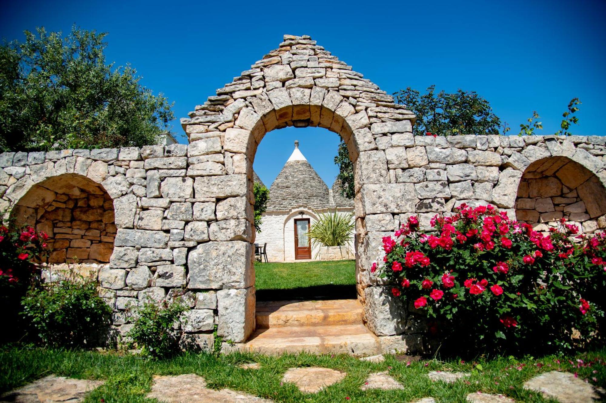 הוילה לוקורוטונדו Trulli Arco Antico מראה חיצוני תמונה