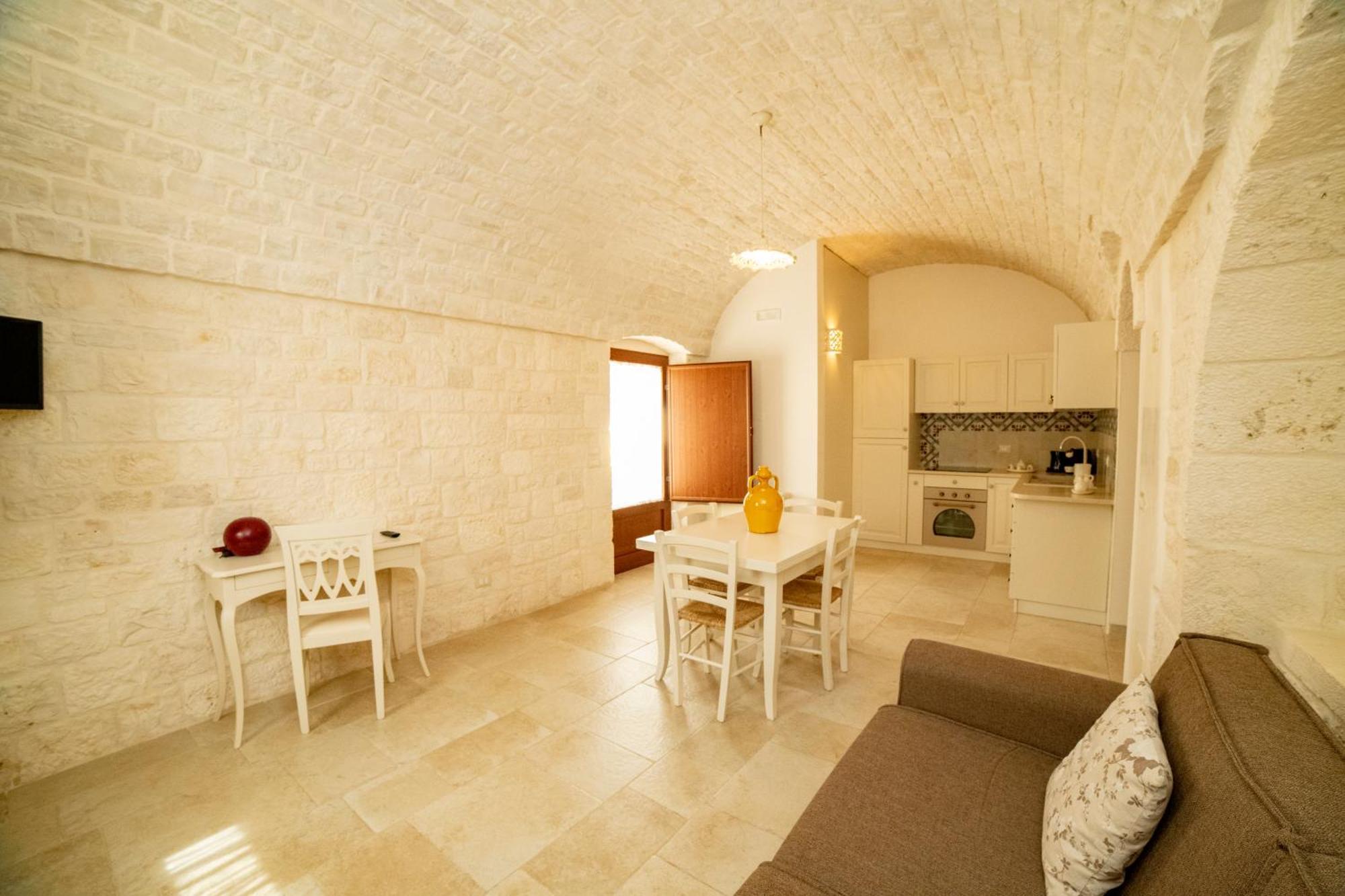 הוילה לוקורוטונדו Trulli Arco Antico מראה חיצוני תמונה